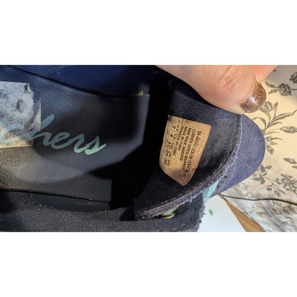 Skechers Groove Lite Blue Suede Blue Sole Oxford Wing Tip Shoes Women's 7 Casual - Picture 2 of 4